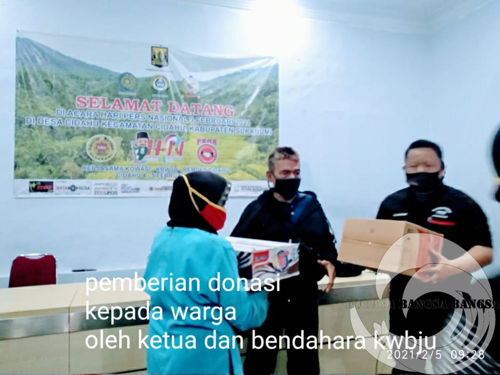 Penyerahan Donasi Peduli Kasih Kepada Masyarakat Desa Cidahu Sukabumi Jabar.47 (1)